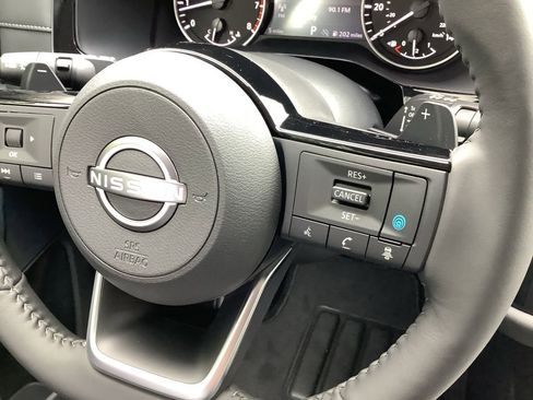 New 2025 Nissan Pathfinder SL w/ Black Appearance Package image 20