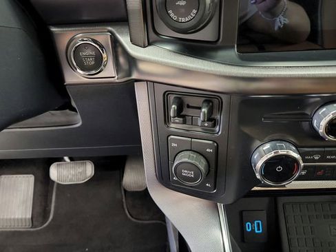 Used 2022 Ford F150 Platinum w/ Equipment Group 701A High AWD/4WD image 31