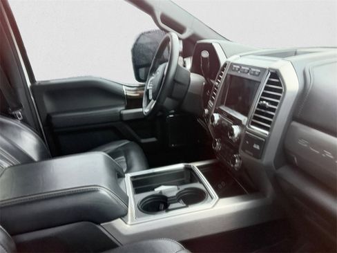 Used 2017 Ford F350 Platinum w/ Platinum Ultimate Package image 6