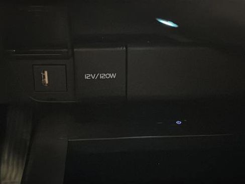 Used 2023 Toyota Camry XSE w/ Navigation Package image 27