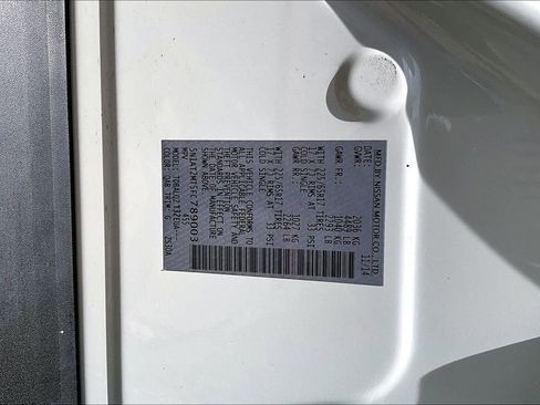 Used 2015 Nissan Rogue SV FWD image 19