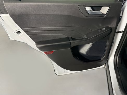 Used 2025 Ford Escape ST-Line w/ Tech Pack #1 FWD image 26