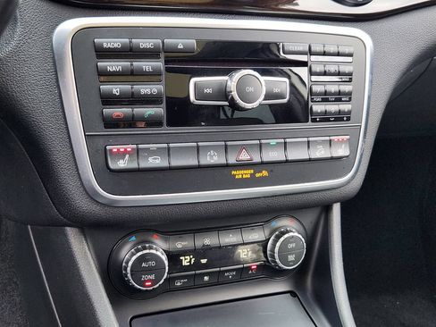 Used 2015 Mercedes-Benz GLA 250 4MATIC image 18