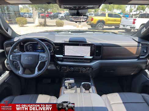 Used 2026 Chevrolet Silverado 1500 High Country w/ Midnight Edition AWD/4WD image 32