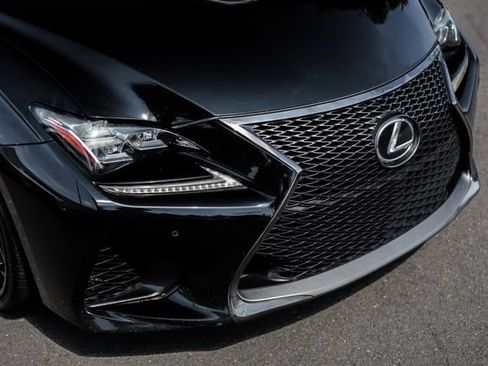 Used 2015 Lexus RC F w/ Premium Package RWD image 10