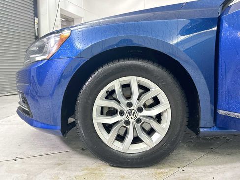 Used 2016 Volkswagen Passat 1.8T image 18