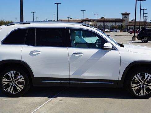 Used 2024 Mercedes-Benz GLB 250 image 5