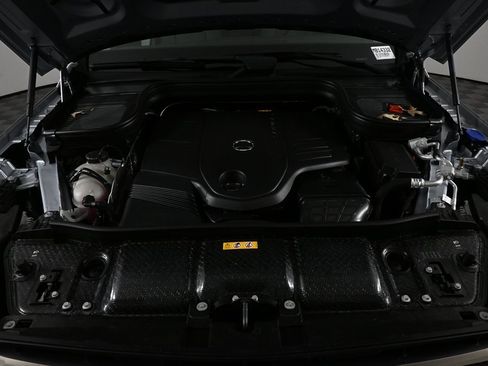 New 2026 Mercedes-Benz GLS 450 4MATIC image 33