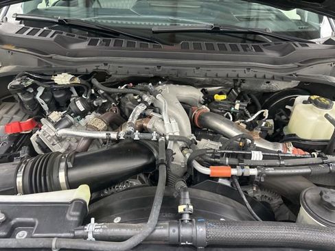 Used 2024 Ford F350 Limited w/ FX4 Off-Road Package image 31