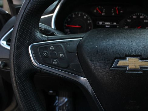 Used 2020 Chevrolet Malibu LT FWD image 28
