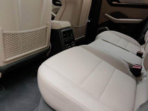 New 2024 Porsche Macan Turbo Electric image 27