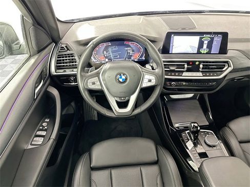 Used 2024 BMW X3 xDrive30i image 11
