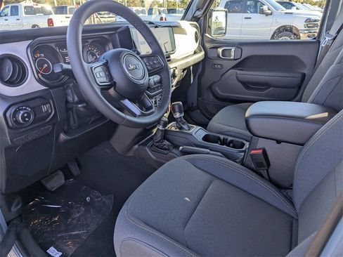 New 2026 Jeep Gladiator Sport image 13