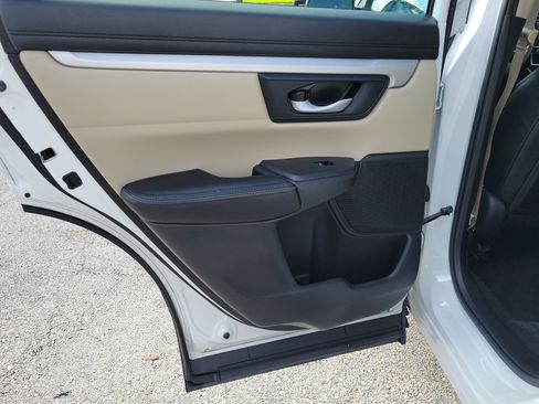 Used 2020 Honda CR-V LX image 12