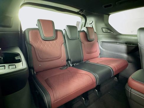 New 2026 INFINITI QX80 Autograph w/ Premium Cargo Package image 36