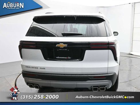 New 2026 Chevrolet Traverse LT image 4
