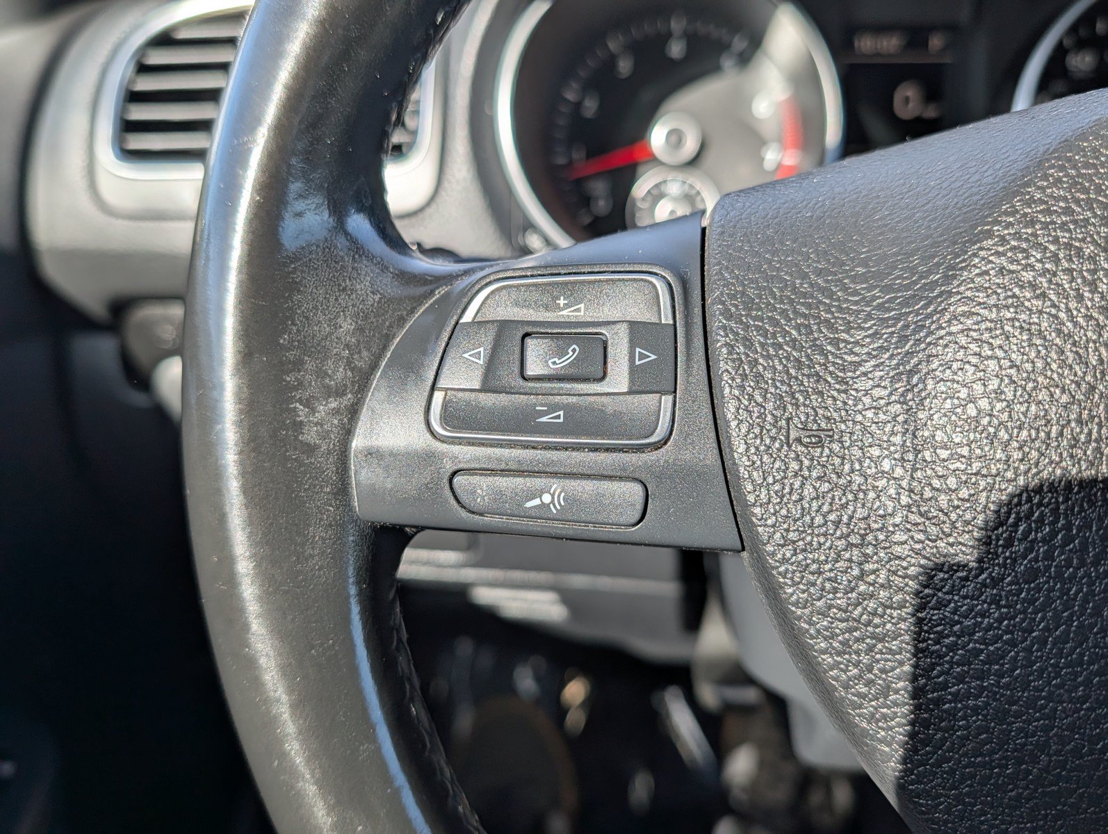 Used 2014 Volkswagen Jetta S FWD image 24