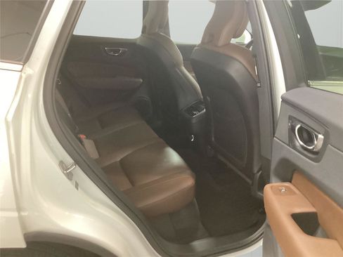 Used 2019 Volvo XC60 T5 Inscription w/ Protection Package FWD image 13