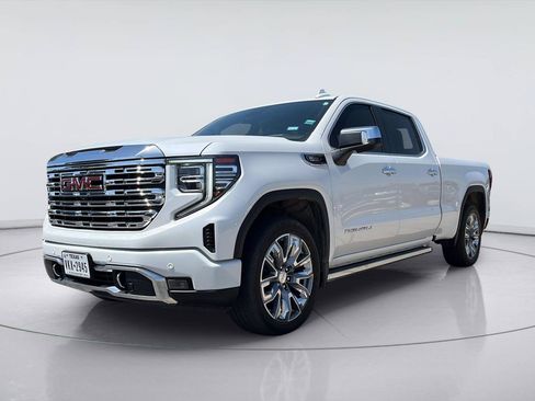 Used 2024 GMC Sierra 1500 Denali w/ Denali Reserve Package AWD/4WD image 7