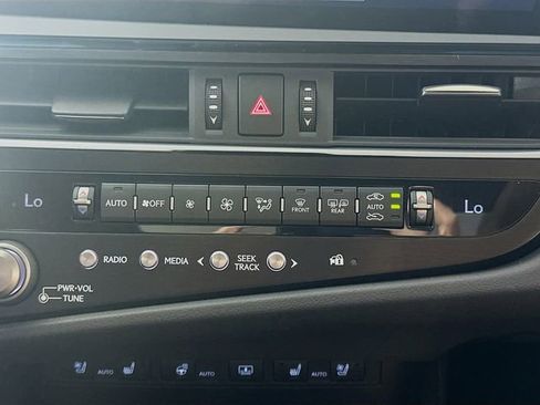 Used 2023 Lexus ES 350 w/ Premium Package FWD image 14