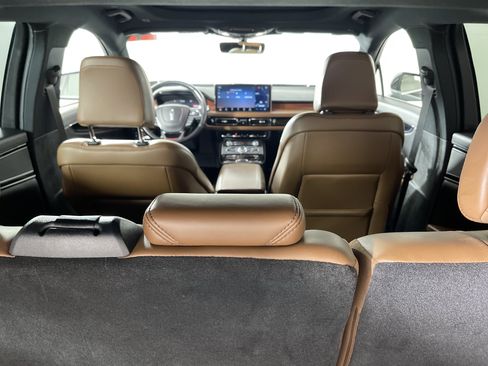 Used 2022 Lincoln Nautilus Reserve image 16