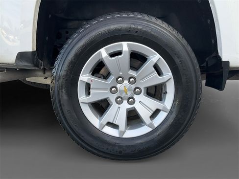 Used 2022 Chevrolet Colorado LT w/ Fleet Safety Package image 10