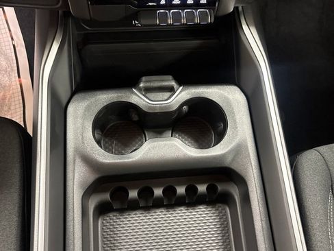 New 2026 RAM 1500 Express AWD/4WD image 14