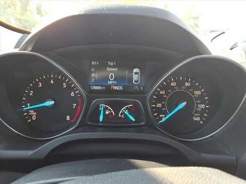 Used 2019 Ford Escape SE AWD/4WD image 17