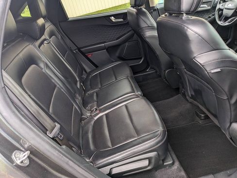 Used 2020 Ford Escape SEL FWD image 13