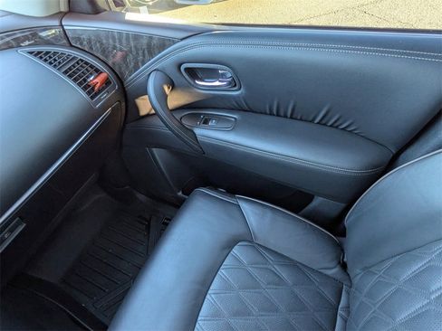 Used 2022 Nissan Armada Platinum w/ Captain's Chairs Package image 18