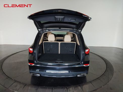 Used 2022 Acura MDX SH-AWD image 9