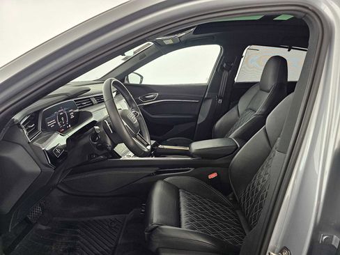 Used 2022 Audi e-tron S Prestige image 20
