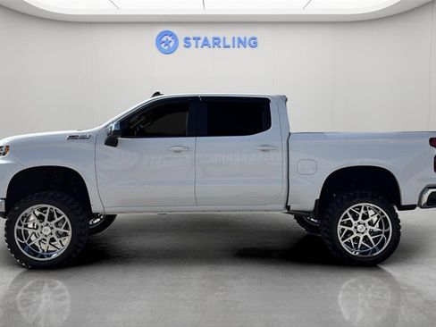 Used 2021 Chevrolet Silverado 1500 LT image 3