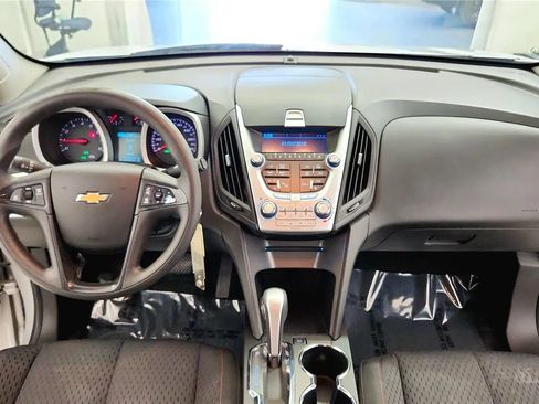 Used 2013 Chevrolet Equinox LS FWD image 25