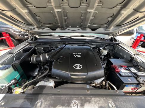 Used 2013 Toyota Tacoma PreRunner w/ SR5 Pkg RWD image 30