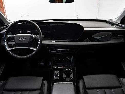 Used 2025 Audi Q6 e-tron Premium Plus w/ Premium Plus AWD/4WD image 33