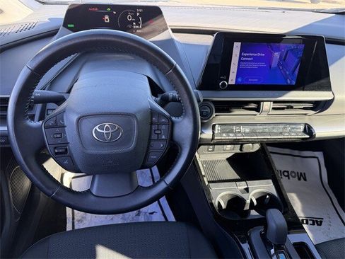 Used 2024 Toyota Prius Limited image 11