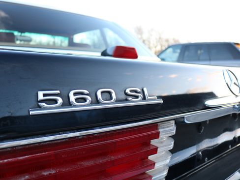 Used 1986 Mercedes-Benz 560 SL image 10