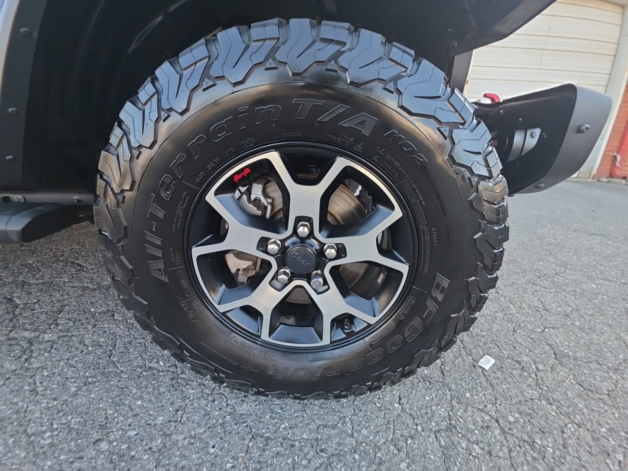 Used 2020 Jeep Wrangler Unlimited Rubicon AWD/4WD image 13