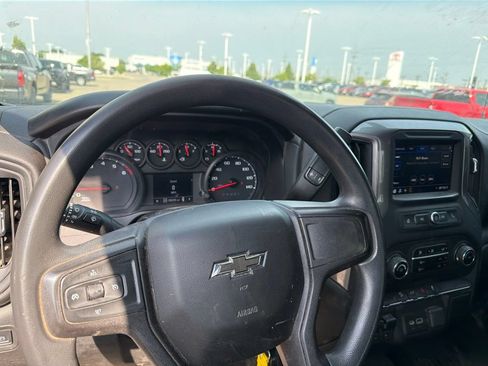 Used 2021 Chevrolet Silverado 1500 Custom Trail Boss AWD/4WD image 12