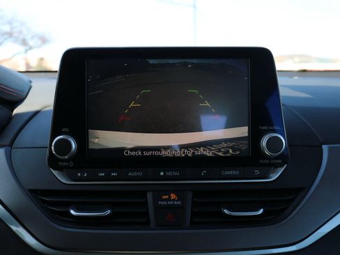 Used 2024 Nissan Altima 2.5 SR image 16