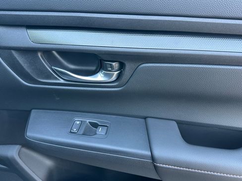 Used 2025 Honda CR-V Sport image 21