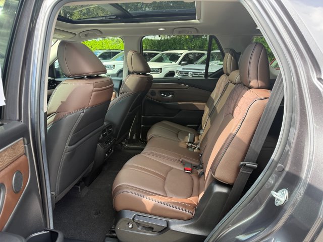 Used 2026 Honda Pilot Elite image 14