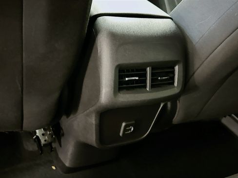 Used 2024 Chevrolet Equinox LT AWD/4WD image 28