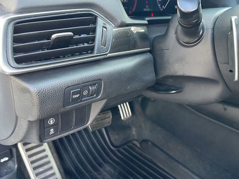 Used 2022 Honda Accord Sport image 17