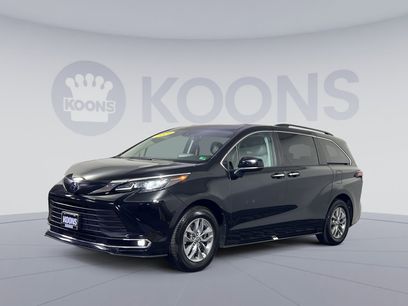Used 2024 Toyota Sienna XLE