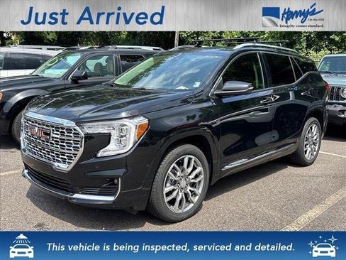 Certified 2024 GMC Terrain Denali w/ Denali Premium Package AWD/4WD image 1