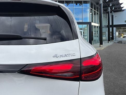 Used 2026 Mercedes-Benz GLC 300 4MATIC image 8