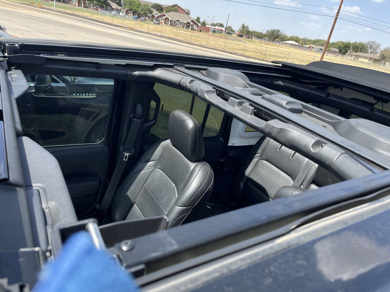 Used 2019 Jeep Wrangler Unlimited Sahara AWD/4WD image 19