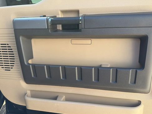 Used 2013 Ford F250 Lariat w/ Lariat Ultimate Pkg image 18